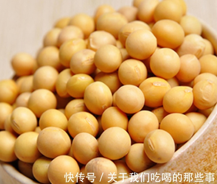 打豆浆要不要“泡豆子”？区别很大，学会5个技巧，豆浆醇香细腻