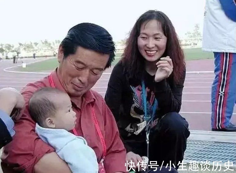 马家军|马家军教练马俊仁：跌下神坛后养狗赚千万，年过70重返俱乐部执教