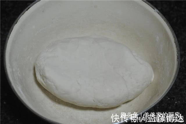 又薄又软的水烙馍,其实很简单,不用煎不用烙,卷菜卷肉都好吃!