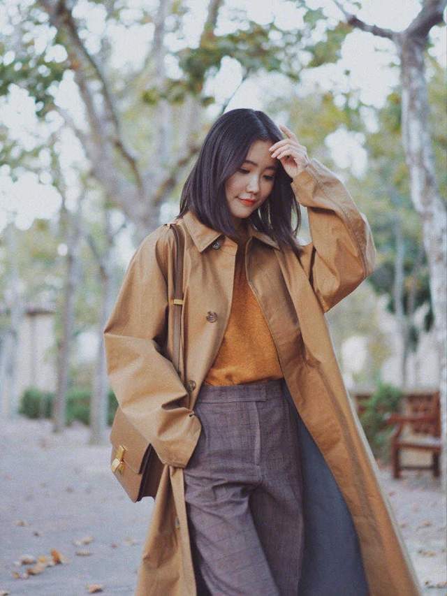 穿搭|秋天想穿出高级感,这几种搭配颜色方法得学会,能让你又飒又美