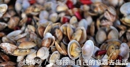 沙子|想要吃美味的花蛤, 去沙得干净, 一颗铁钉就能够让花蛤乖乖吐沙