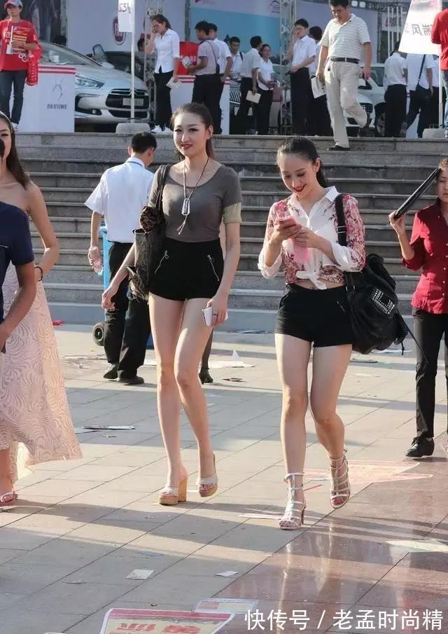 身材 街拍:火辣身材短裤美女真见识了所谓真正大长腿