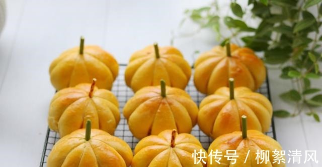 孩子超爱的创意点心南瓜小面包，口感松软，香甜可口，超可爱！