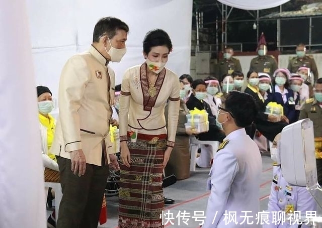 泰国王后|诗妮娜要升级成泰国王后啦！气质够端庄，泰王一意孤行谁劝都没用