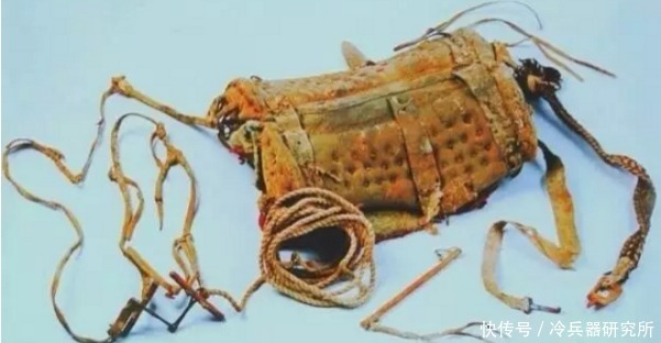 光秦兵俑有绿脸,马俑涂装也走结合风?秦始皇手办比唐三彩更精彩