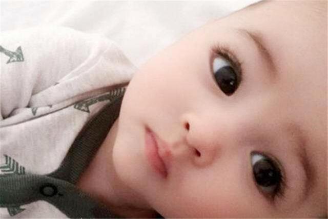 肤色|出生后美貌迷倒众人,被评为“最美宝宝”的孩子,如今她长成这样