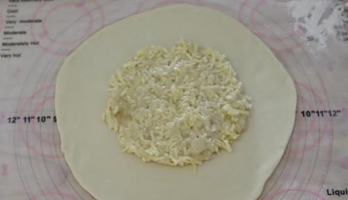 简单|早餐芝士黄金饼，补铁补钙味道美，孩子爱吃营养好，简单又好做