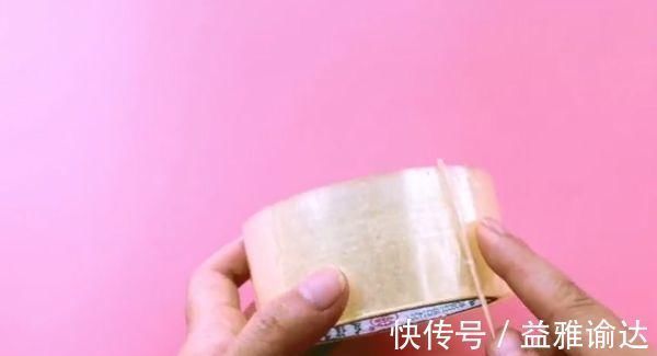 用牙签戳一戳胶带,解决了胶带上的2个大难题,学会受用一生!
