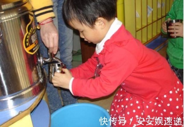 发育|这3种白开水满是细菌,孩子脾虚发育慢,口再渴也别给孩子喝