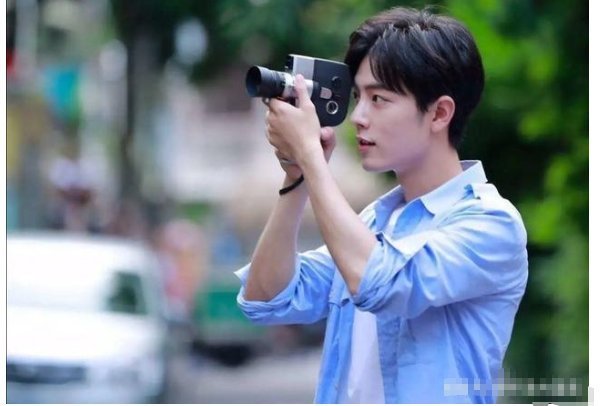 视频|肖战换装垮了吗，并没有，登视频热榜，圈粉近40万