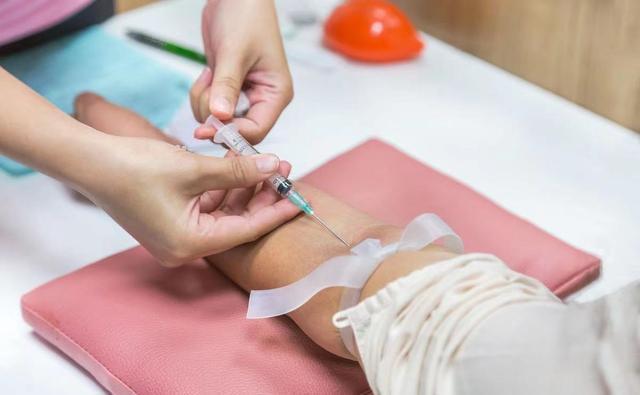 升高血糖|糖尿病不能吃肉?提醒:2种肉易升糖,3种肉易控糖,请合理控制