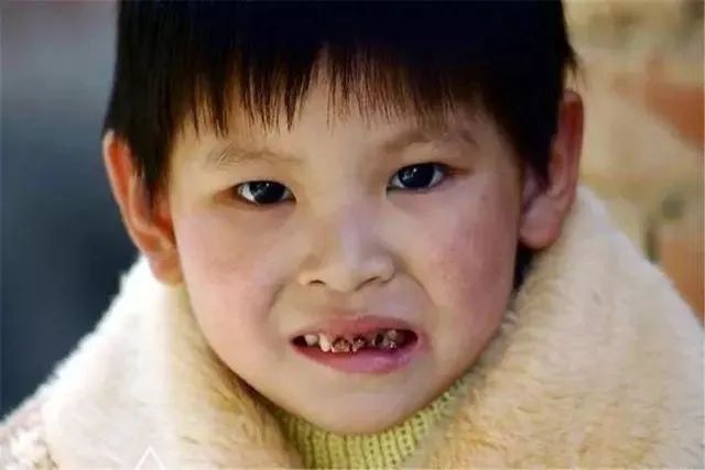 睡眠周期|夜奶频繁坏处多,当孩子发出3个信号时,妈妈就该帮他们断掉了