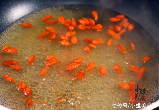 枸杞|生姜加鸡蛋，90多岁奶奶吃了半辈子，越吃越健康，省钱又实用