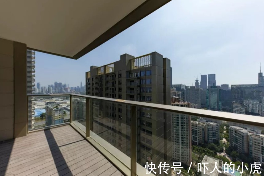 业主|伪豪宅?深圳均价十万的豪宅降价500万!遭业主集体退房