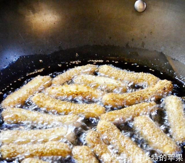 香酥芝麻条，个个香酥嘎嘣脆，比买的好吃