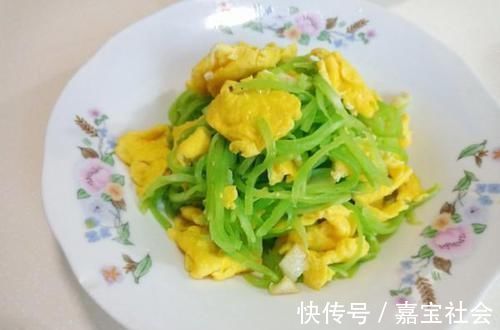 真正的“安神菜”就是它,每天炒一盘,失眠好了,一觉睡到天亮