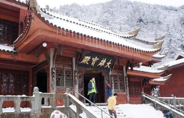 想想|我国很多古寺都建在峰顶，想想修建难度就很大，到底怎么做到的？