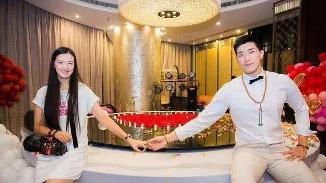 休养生活|张常宁夫妇跨年夜撒狗粮!别墅婚房装修奢华大气,婆家资产上亿