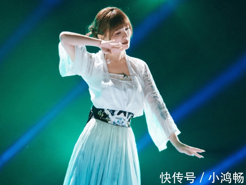 《浪姐2》10位姐姐被踢出局，程莉莎左小青不意外，她才讓人可惜