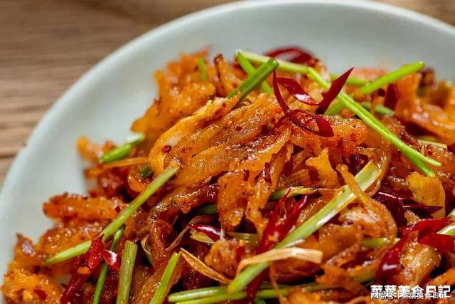 上过春晚的家常菜，10元一大盘，干香酥韧真上头