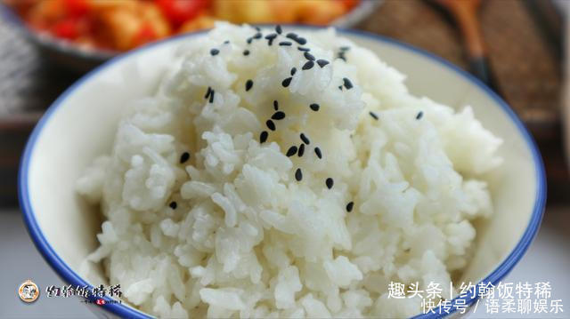 洗米|蒸米饭时,直接加水就错了,牢记3点,米饭松软又透亮,粒粒分明