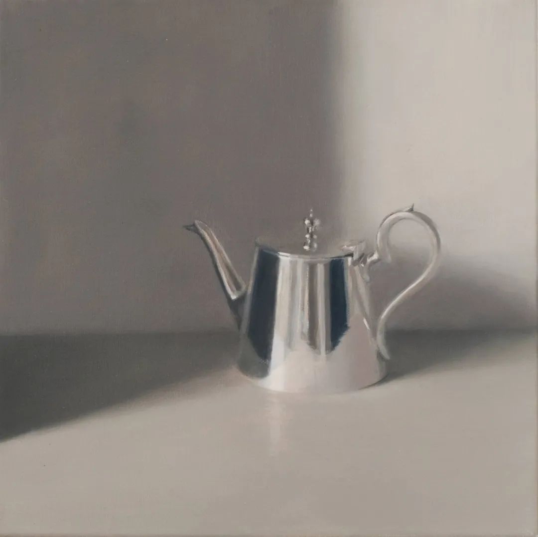 孤独感#柔和的光影和质感,她的静物画散发着一种孤独感!