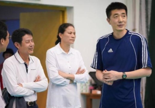 执教|安家杰将被扶正?和赖亚文亮相全运赛场,一直是接班郎平的候选人