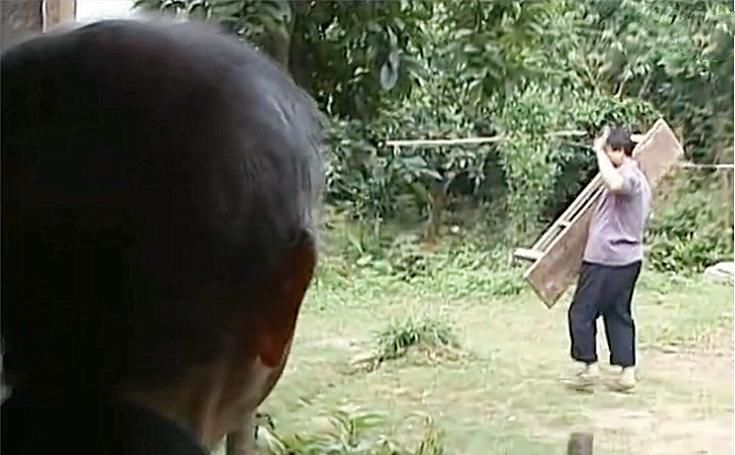 货郎|男子250元淘来宝物,转手50万卖给收藏家,收藏家这个值1000万