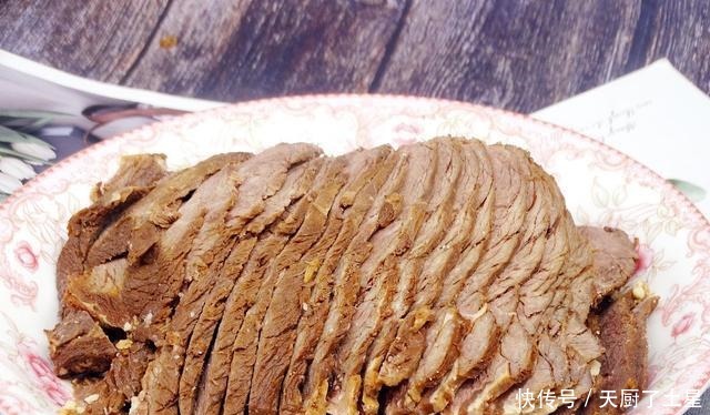 做酱牛肉牢记“3泡3酱”,酱香浓郁,紧实不散,学会过年用得上