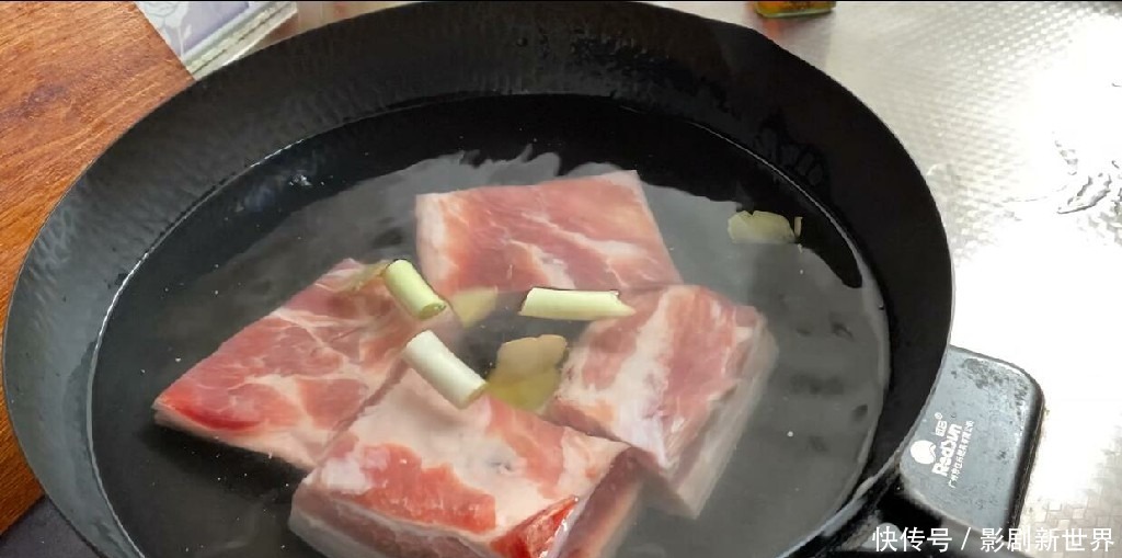 做红烧肉时,用冰糖还是白糖搞错的人很多,难怪不好吃