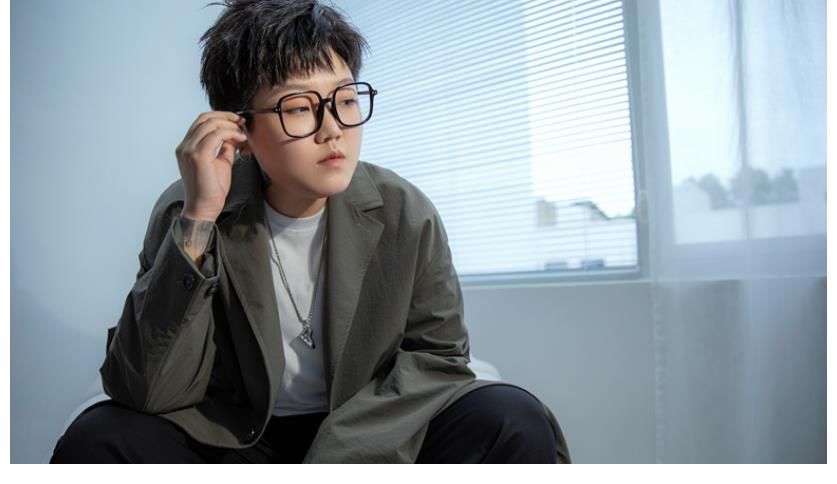 不知所措|孙楠曾翻唱的《善变》原唱,王靖雯是如何,从奶茶店小妹到歌手?