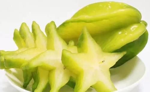 女性晚上吃这4种水果，排毒祛湿通便平小腹，还你“小蛮腰”!