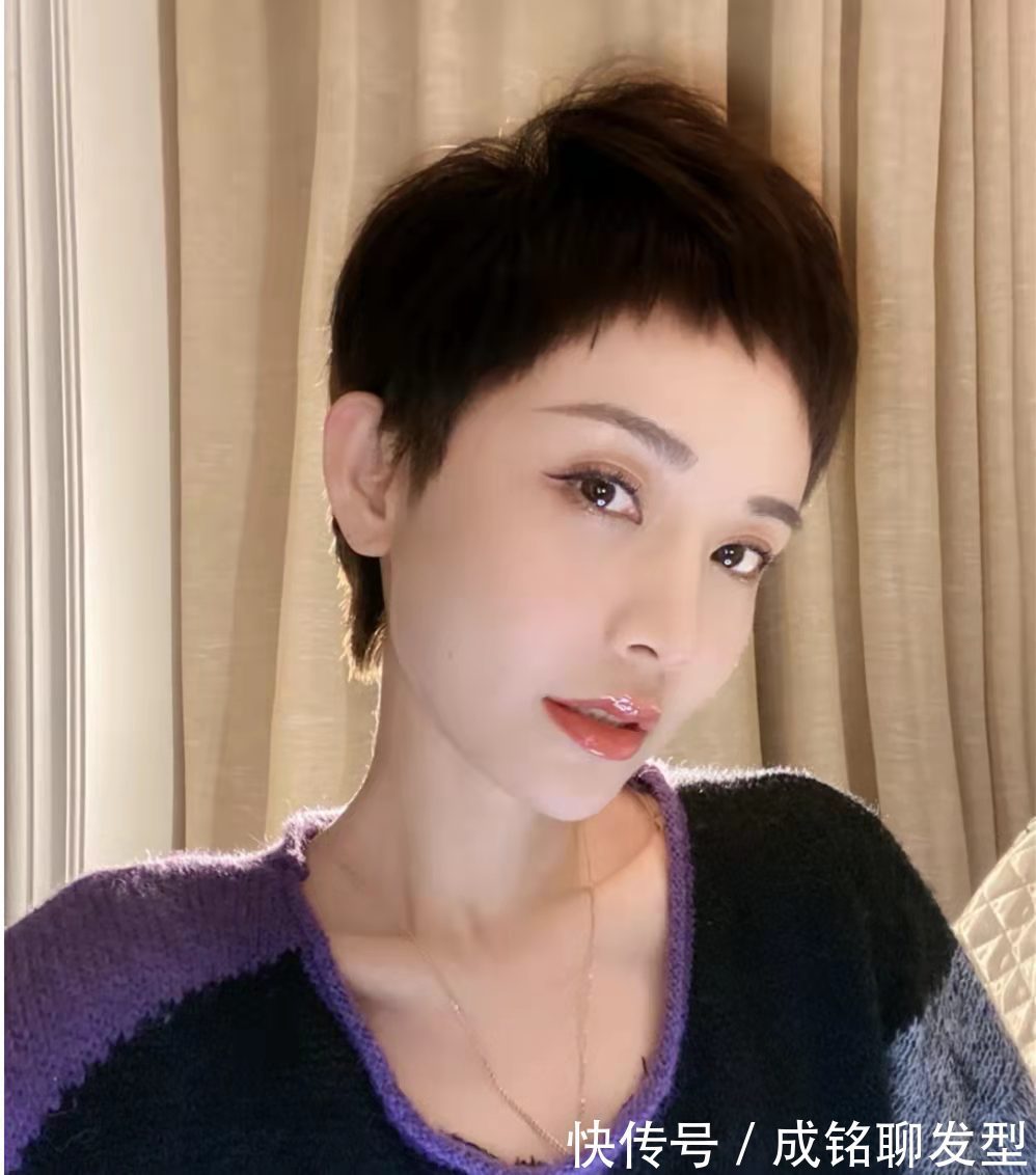 短发 不烫不染又自然的短发来了,清爽干练又不失时尚感,主要是显脸小
