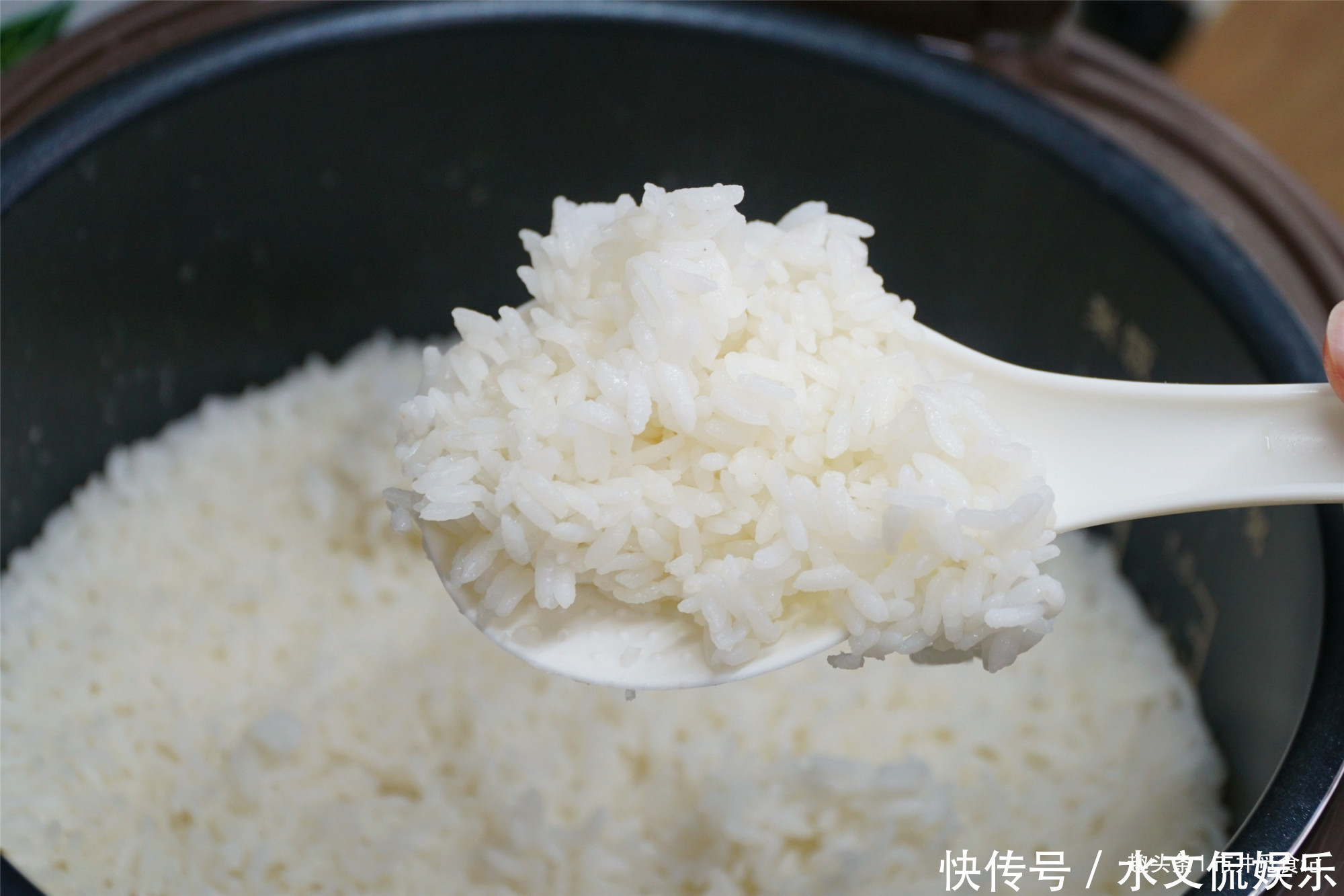 家里|早餐学会这吃法,家里大米不够吃了,上班上学拿一个就走,方便