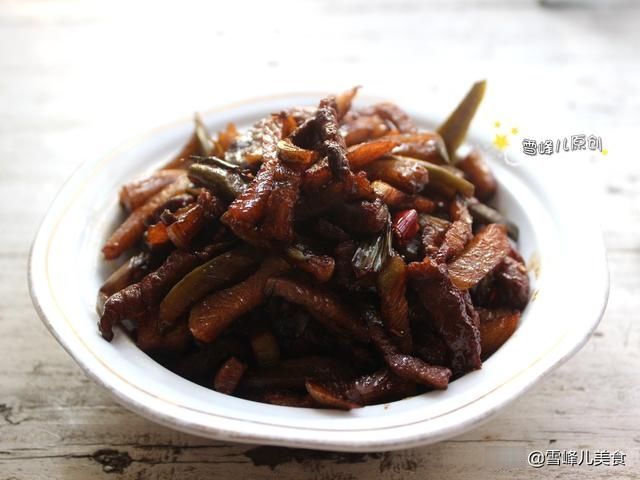 初冬季节遇到这菜买10斤,处理一下储存过冬慢慢吃,炒炒真香啊