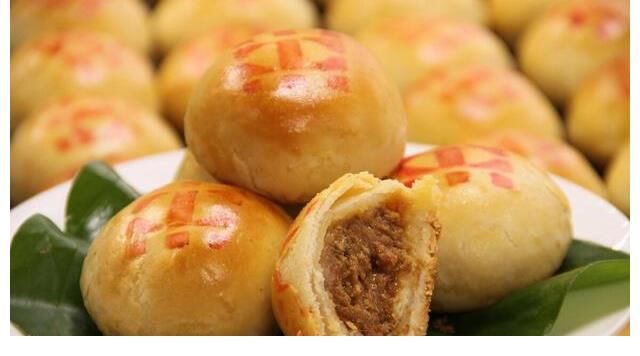 枣泥月饼|中秋将至，这10种口味的月饼你会选择谁？五仁月饼还是排名第一？