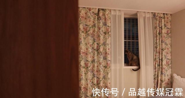 小户型|晒她79平小户型,全屋“水泥”地,不装踢脚线,接地气又百搭!