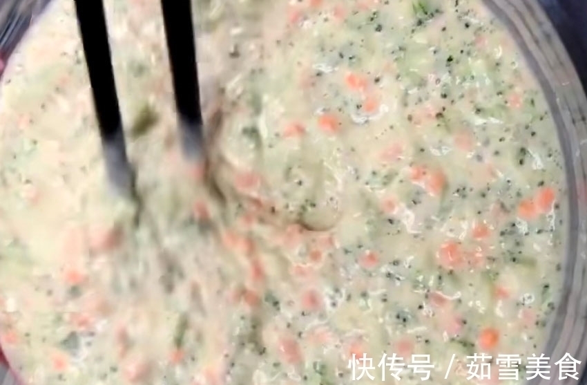 有营养但很简单,学会做西兰花早餐饼,让孩子的早餐再不勉强