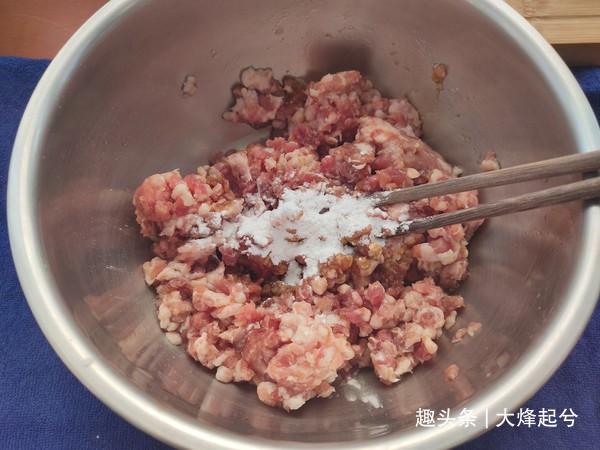  白萝卜|萝卜酿肉的家常做法，口味清爽鲜香，口感滑嫩，真是色香味俱全