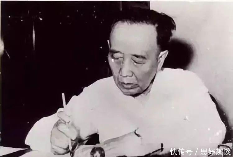 苏东坡|古有苏东坡,今有郭沫若:郭沫若为什么自称比苏轼牛,他配吗?