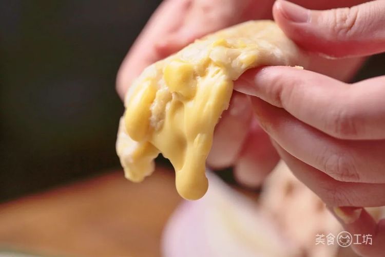 这是年糕最幸福的吃法,烫嘴也要抢着吃