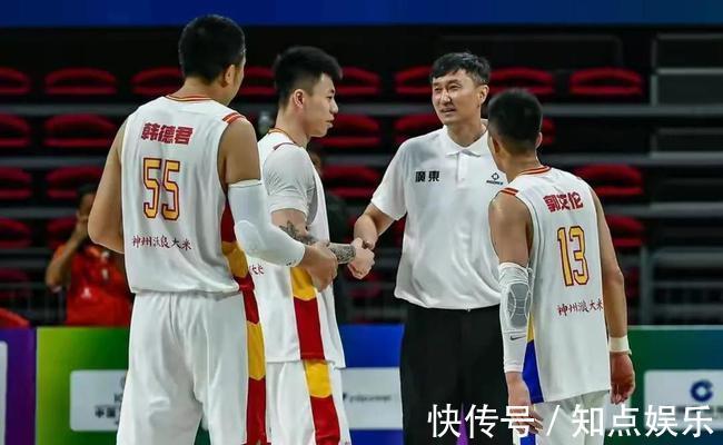 周琦|三喜临门！郭艾伦“自恋”发图庆祝，周琦的话让新疆男篮更尴尬了