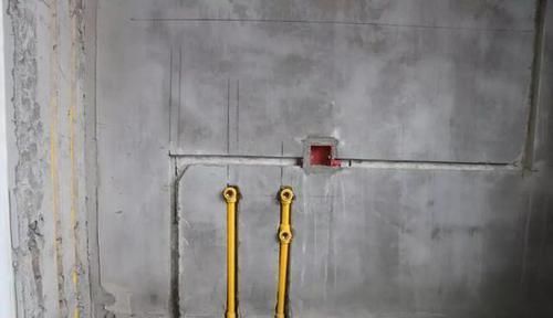 被骗|做水电被骗了？师傅用了“丑”方法是为日后着想？了解后我赚了！