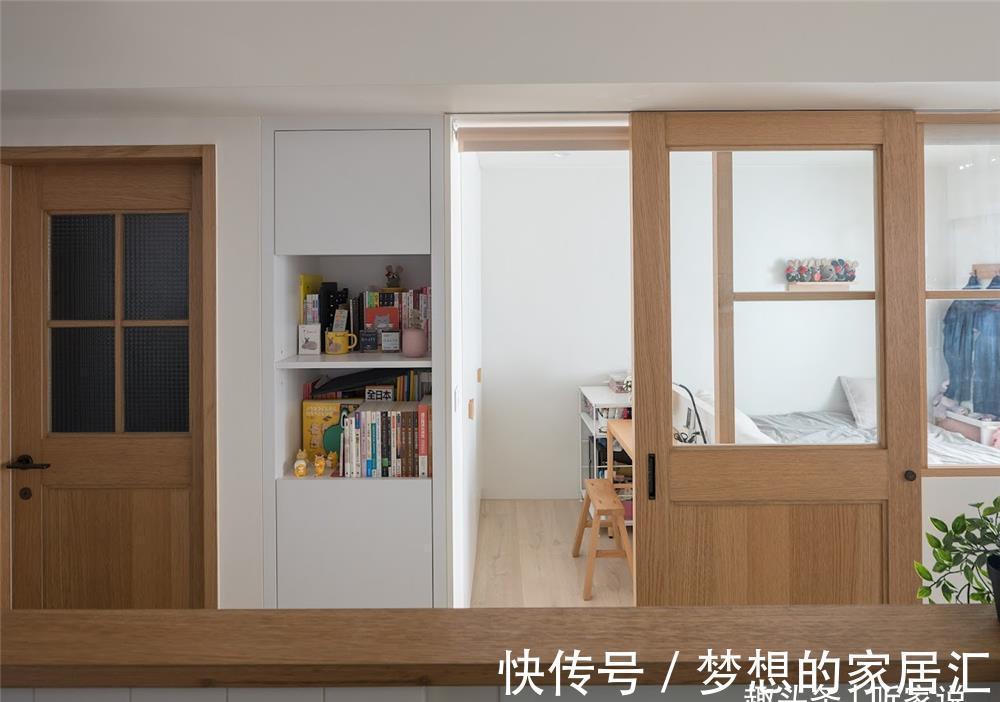 梳妆台|90后夫妻的1室1厅婚房:41㎡住下2个人3只猫,入住半年生活太惬意