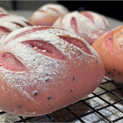 火龙果麻薯软欧包