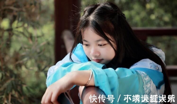 三个人#老祖宗忠告:“一人不进庙,两人不观井,三人不抱树”,啥意思?