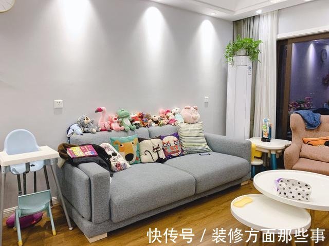 北欧风|93平北欧风三居室,卫生间干湿分区,卫生间墙上花片是点睛之笔