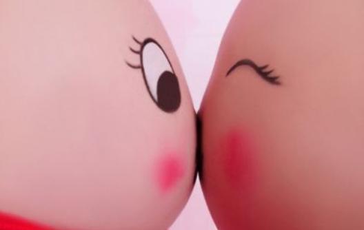 拍摄|95后孕妈朋友圈晒“孕妇照”,评论区七嘴八舌,二姨:伤风败俗