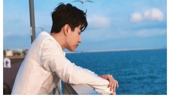 火藥味|《這就是街舞》：導(dǎo)師合體吃火鍋宴，王一博怒搶香菜火藥味十足