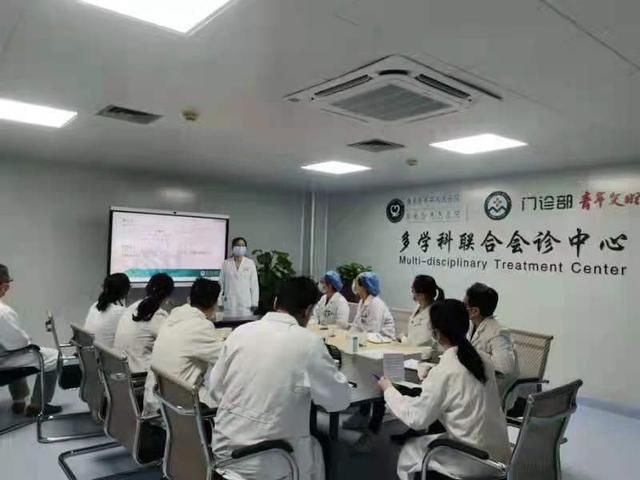 治愈|女大学生患怪病“水肿”一年，多学科联合综合门诊成功治愈